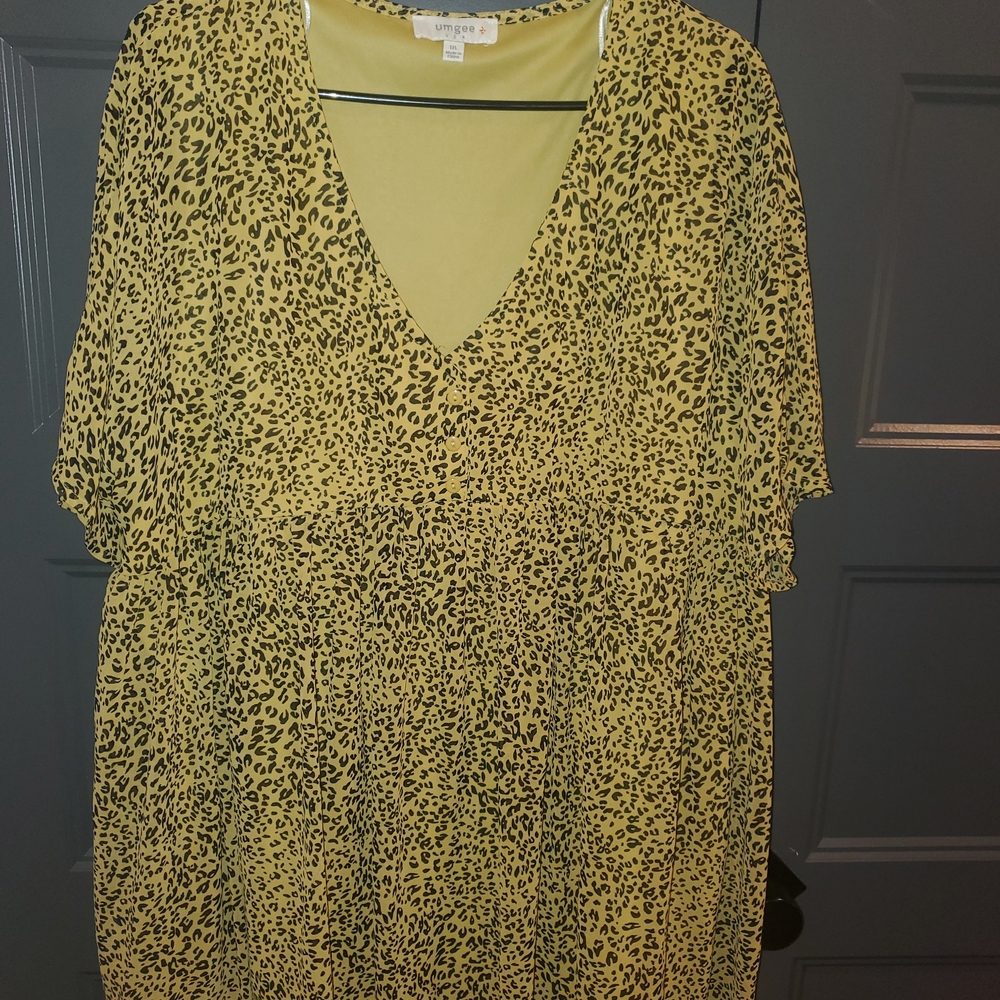 Umgee Yellow Leopard Print Top